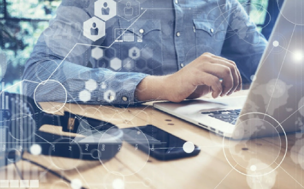 VIRTUAL SUCCESS: THE ART OF SUPPORTING ONLINE VET STUDENTS