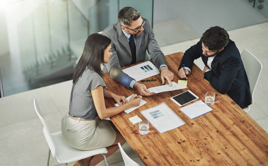 The Consultant Boom in VET: Expertise, Marketing and the Growing Credibility Gap
